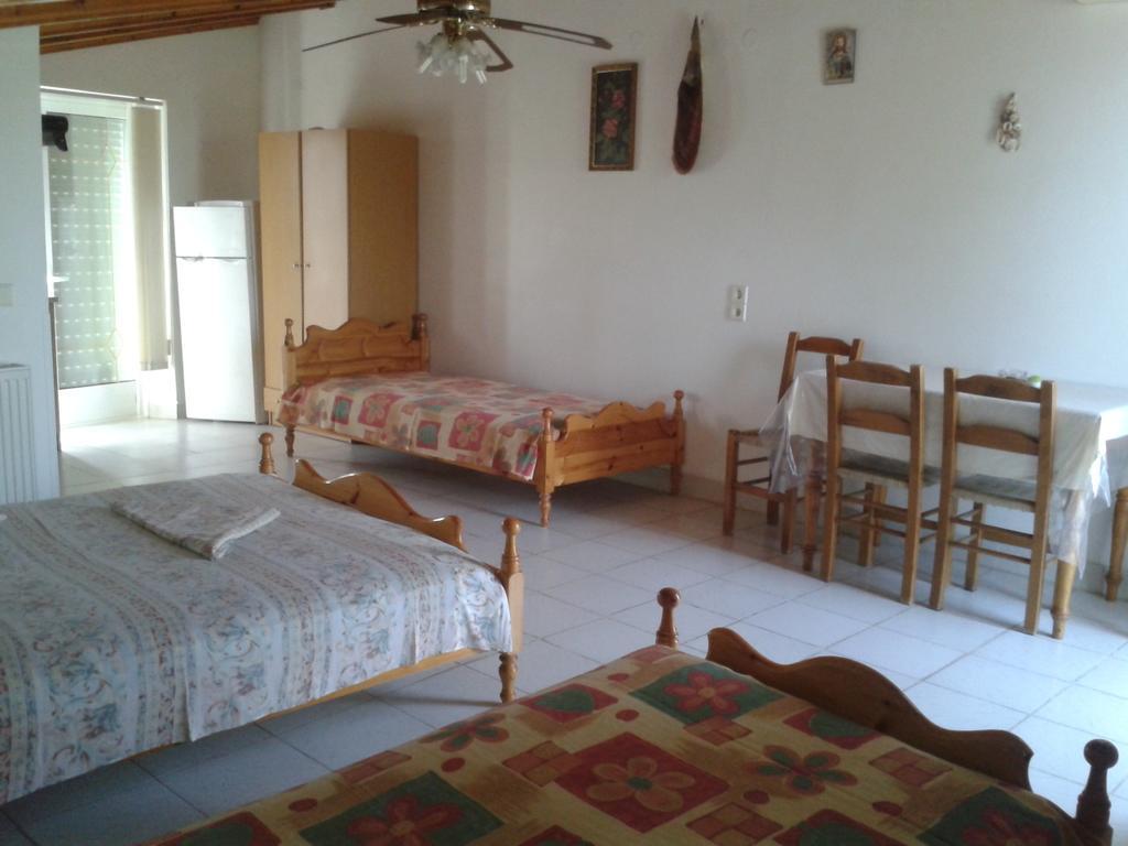 Efterpi Aggeli Apartment Loutrópolis Thermís Cameră foto